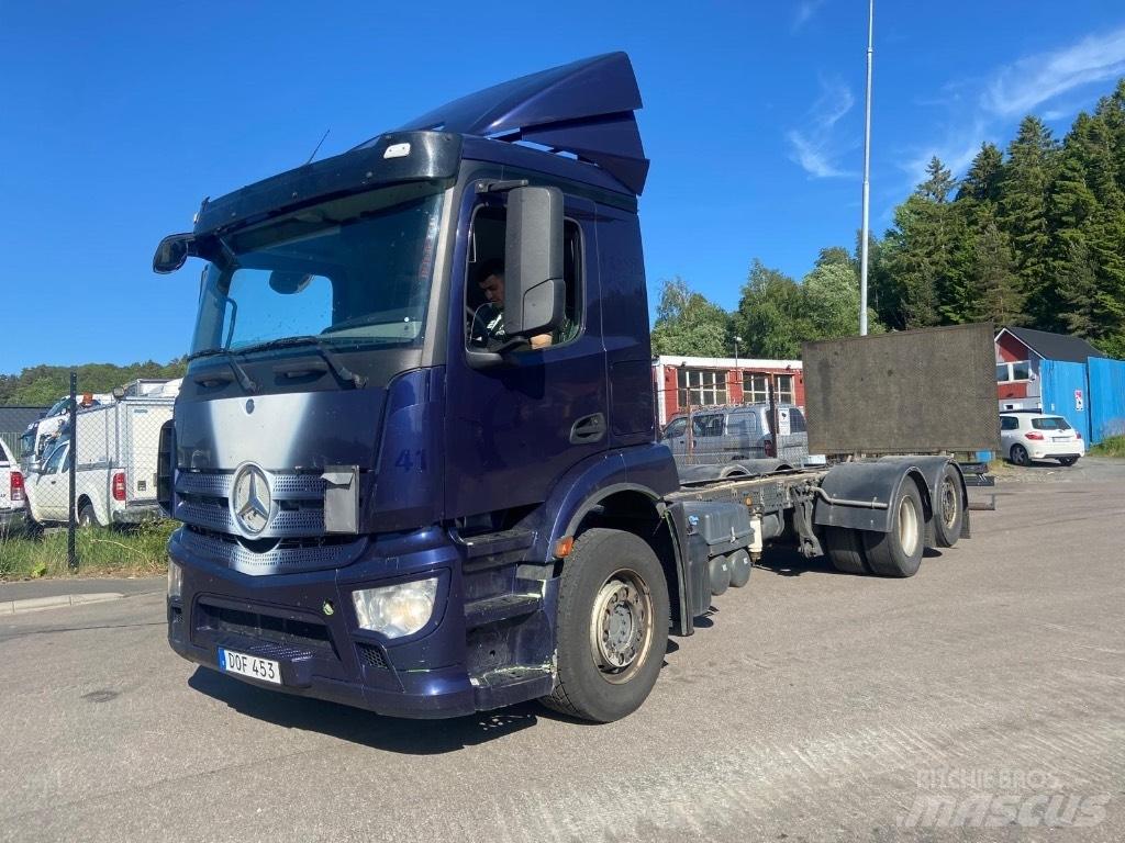 Mercedes-Benz Antos Camion cabina sasiu