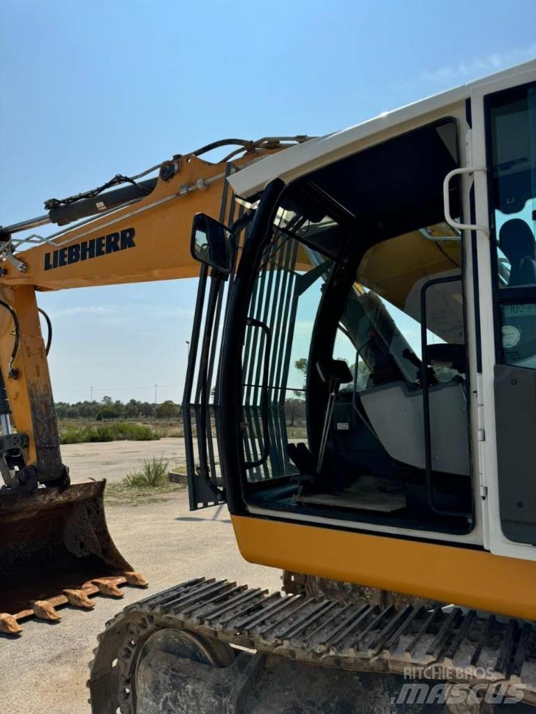 Liebherr 926 Excavatoare pe șenile
