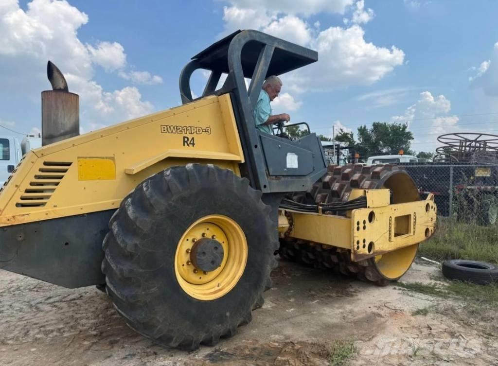 Bomag BW 211 P D-3 Compactoare monocilindrice