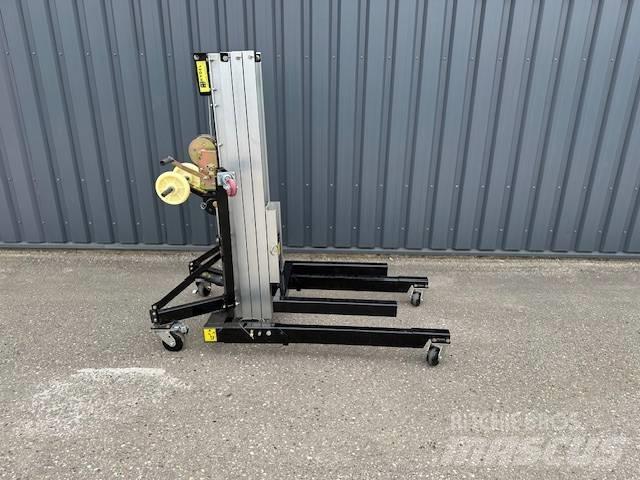 Rees Lift SML3,3 Alte ascensoare si platforme