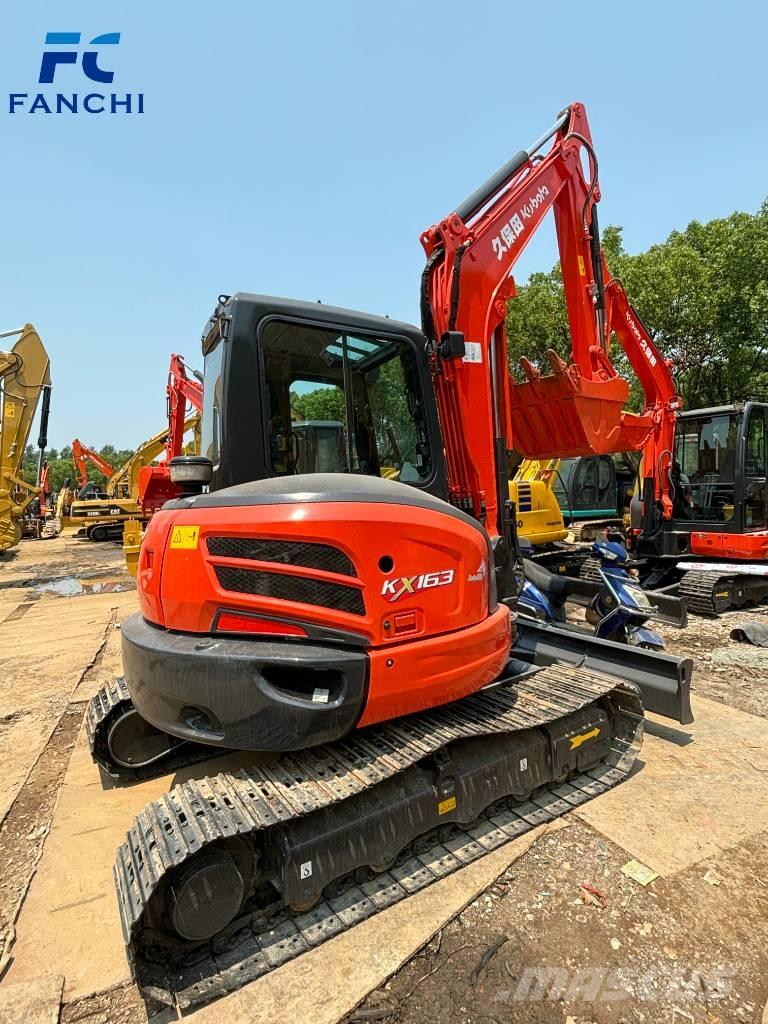 Kubota 163 Excavatoare pe șenile
