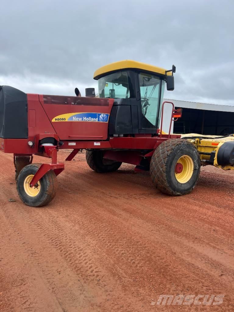 New Holland H8080 Utilaj de răvăşit fân