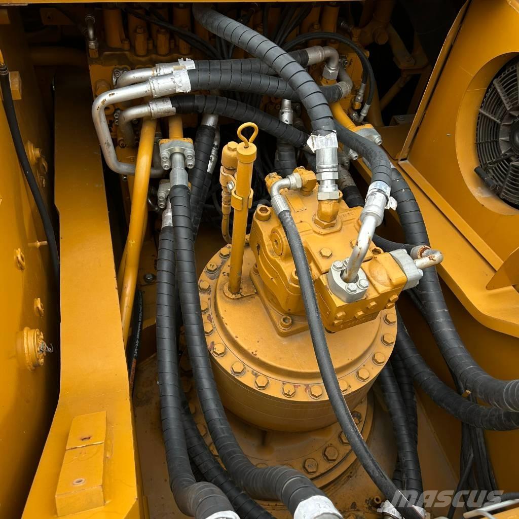 CAT 330D2 Excavatoare pe șenile
