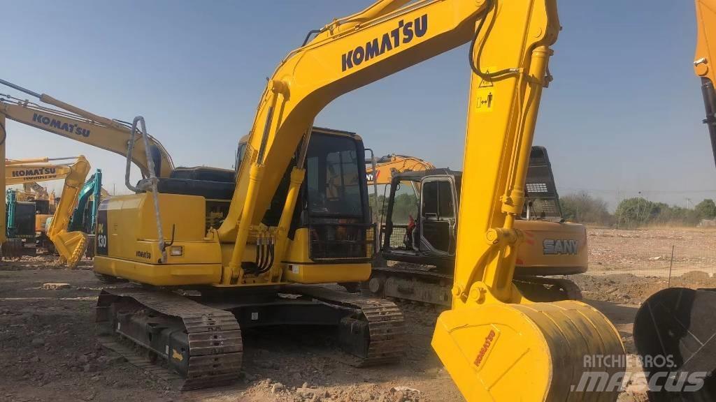 Komatsu PC 130 Excavatoare pe șenile
