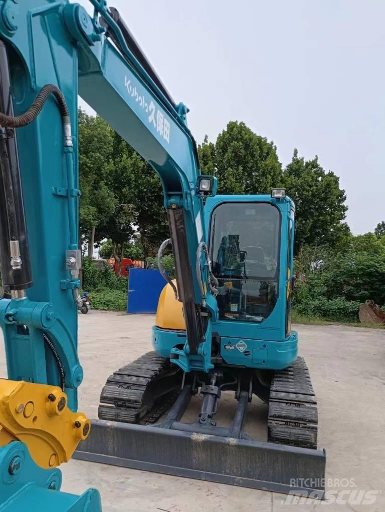 Kubota 155 Excavatoare pe șenile
