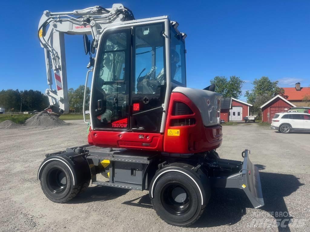 Takeuchi TB 370 W Excavatoare cu roti