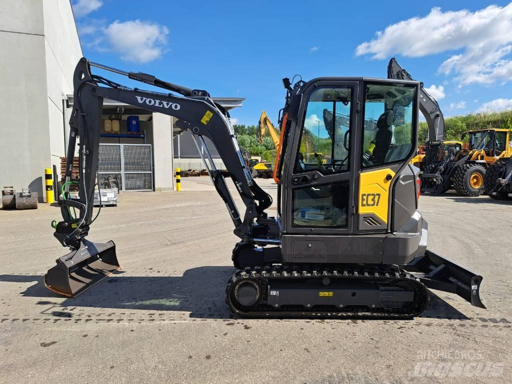 Volvo EC 37 F Mini excavatoare < 7t