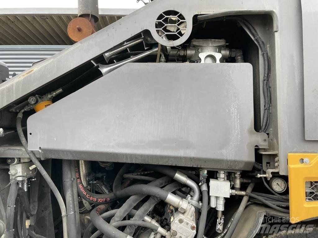 Volvo P6870 ABG Pavatoare asfalt