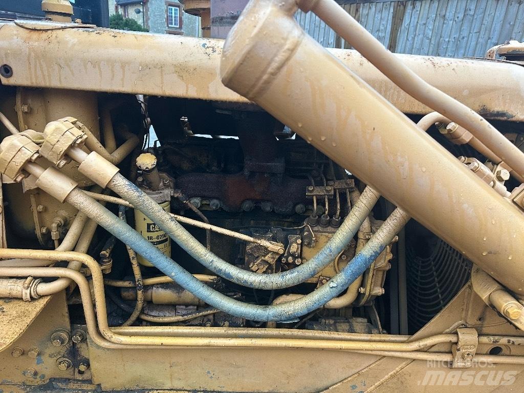 CAT D 4 D Buldozere pe senile