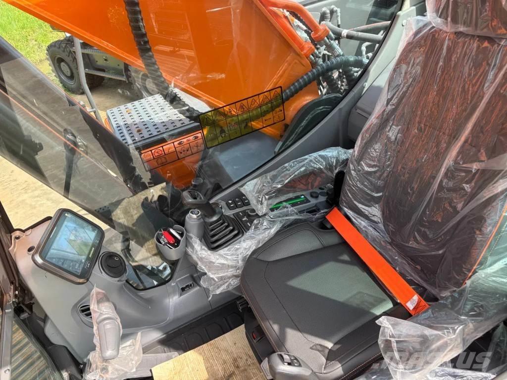 Develon DX255LC-7 Excavatoare pe șenile
