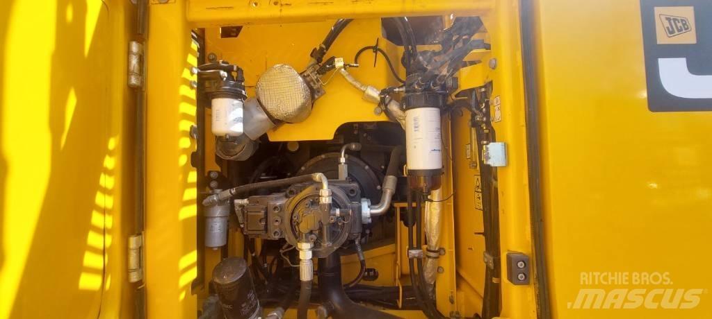 JCB JS 220 X Excavatoare pe șenile
