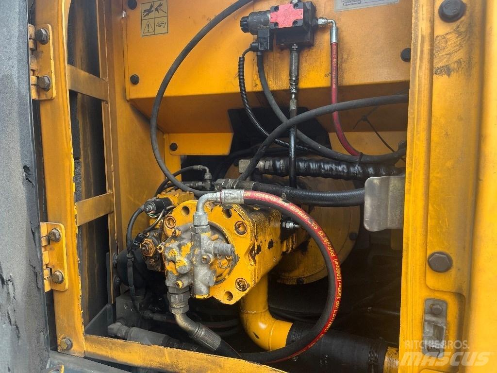Hyundai 140LC-7A Excavatoare pe șenile
