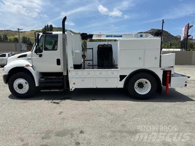 International 4300 Municipal/vehicul cu uz general