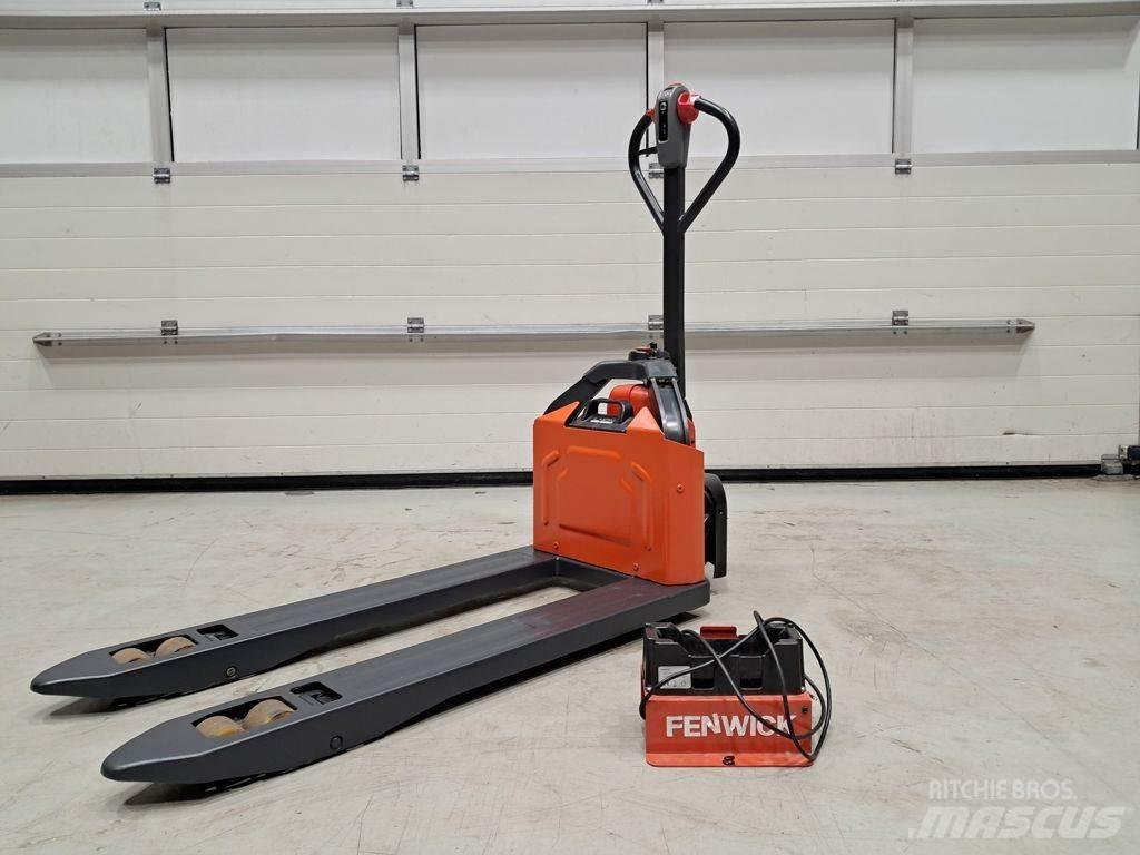 Linde MT12 Transpaleta manuala
