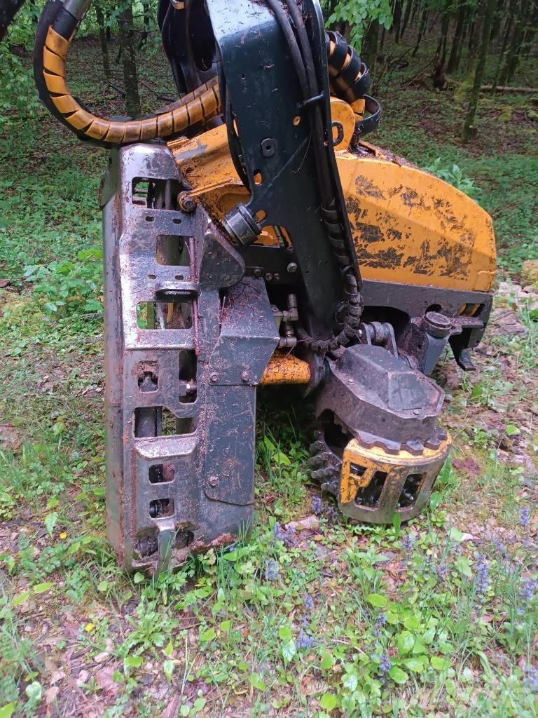 Ponsse Ergo 8W Combine forestiere