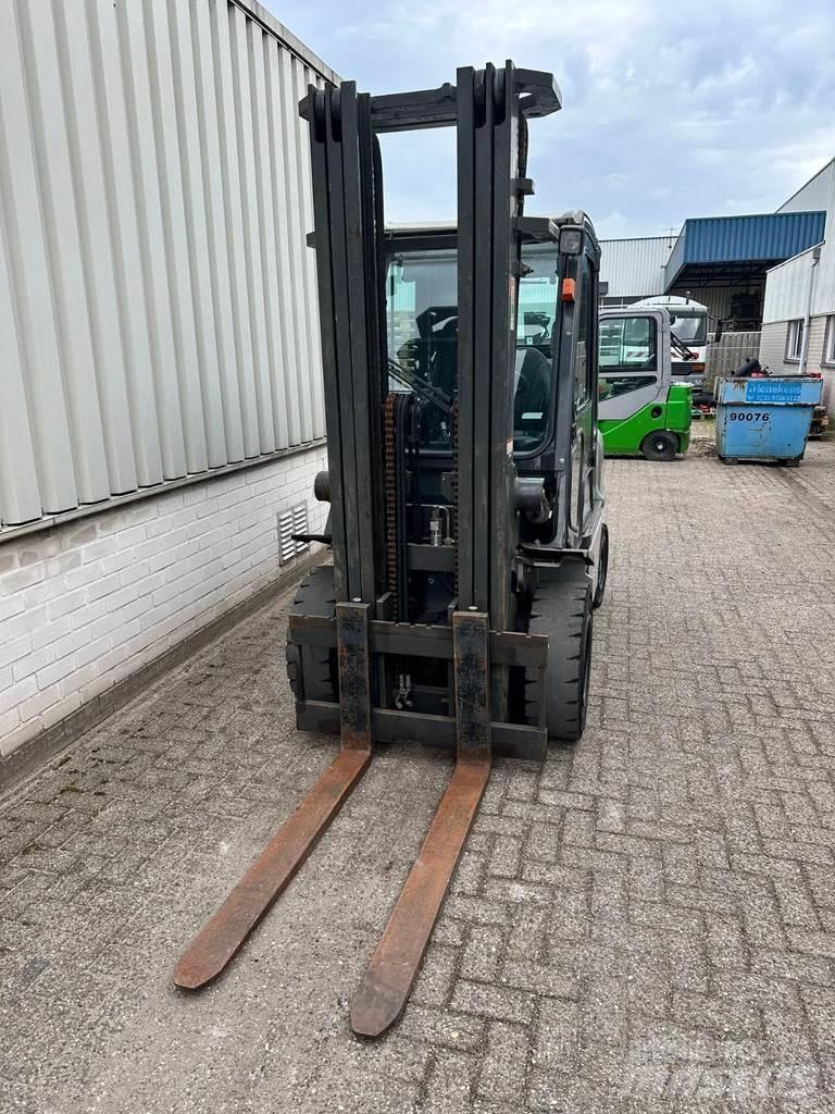 Nissan FDG02E7 Strivuitoare-altele