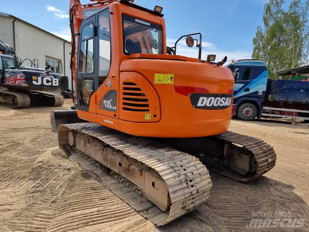 Doosan DX 140 LC-3 Excavatoare pe șenile

