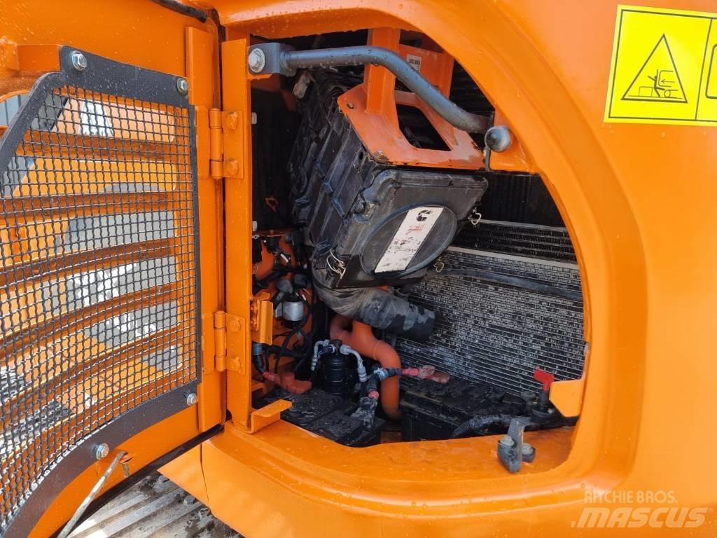 Doosan DX 140 LC-3 Excavatoare pe șenile
