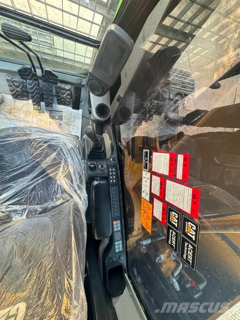 CAT 330D2L Excavatoare pe șenile

