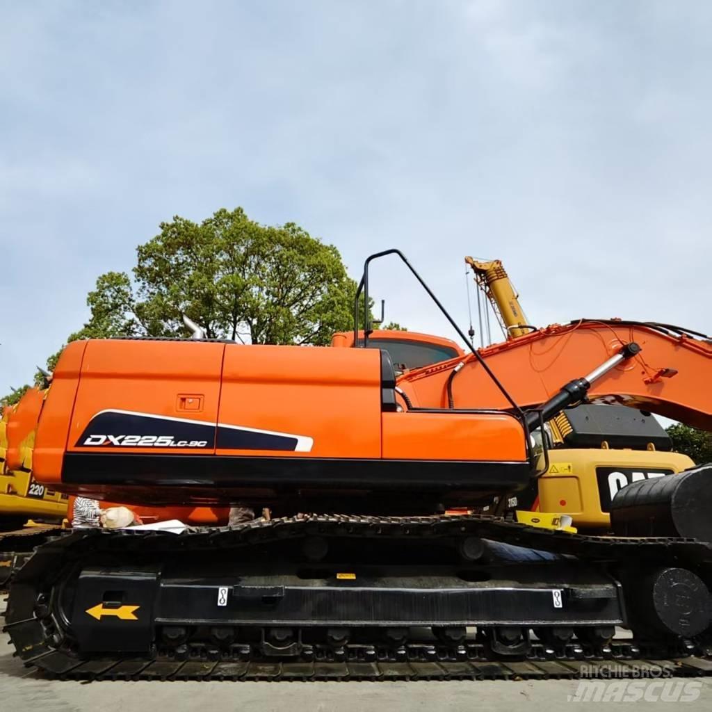 Doosan DX 225 LC Excavatoare pe șenile
