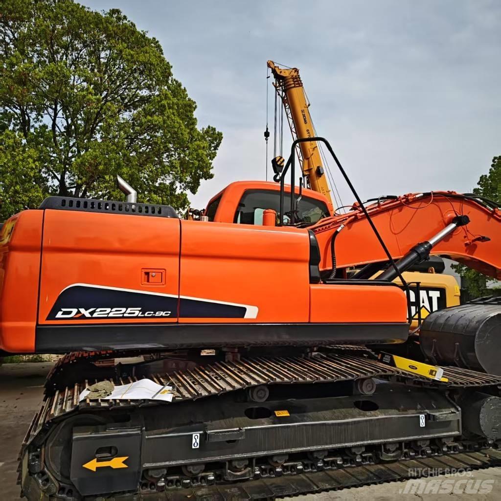 Doosan DX 225 LC Excavatoare pe șenile
