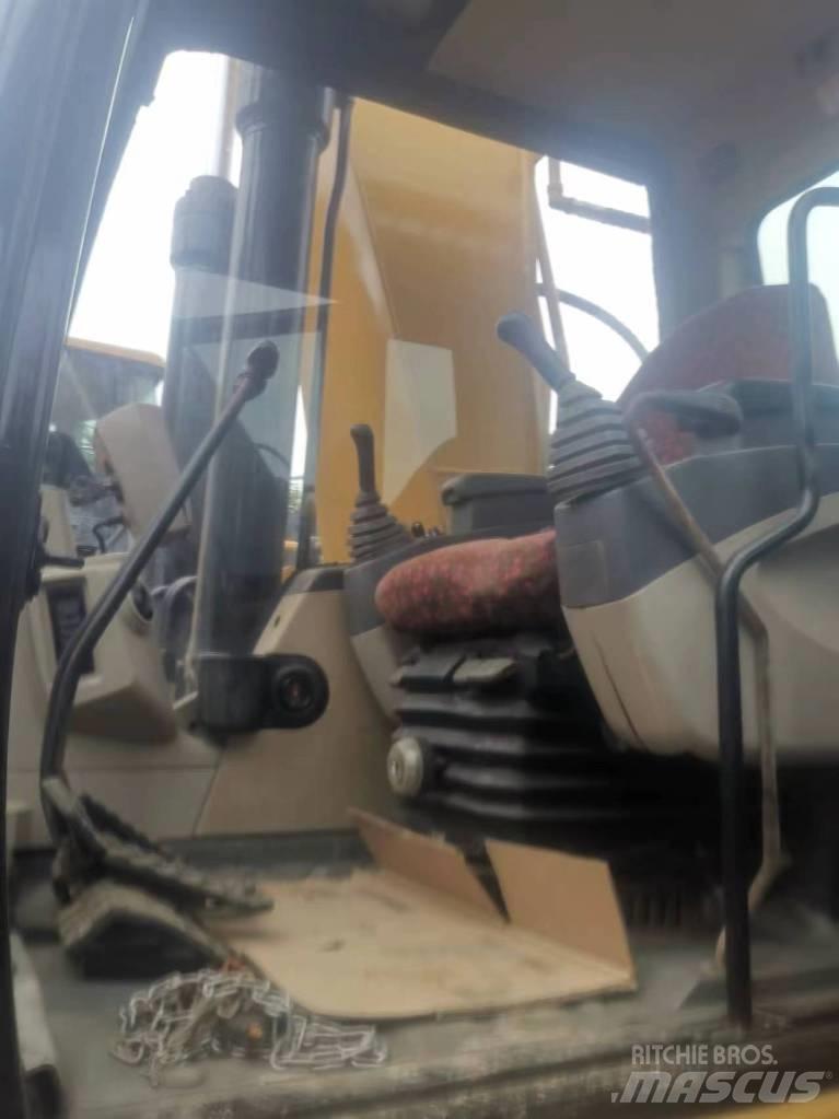 CAT 325 DL Excavatoare pe șenile
