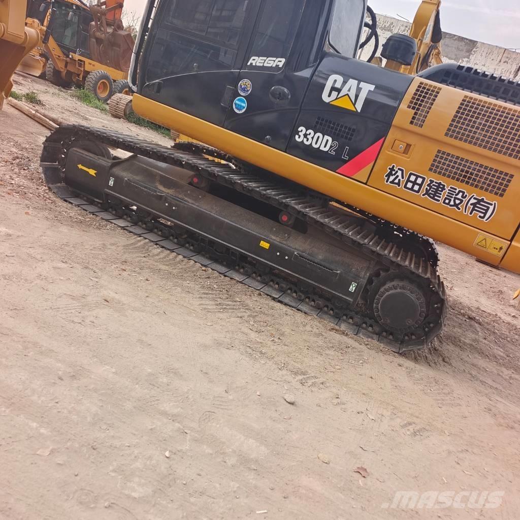 CAT 324  D2L Excavatoare pe șenile
