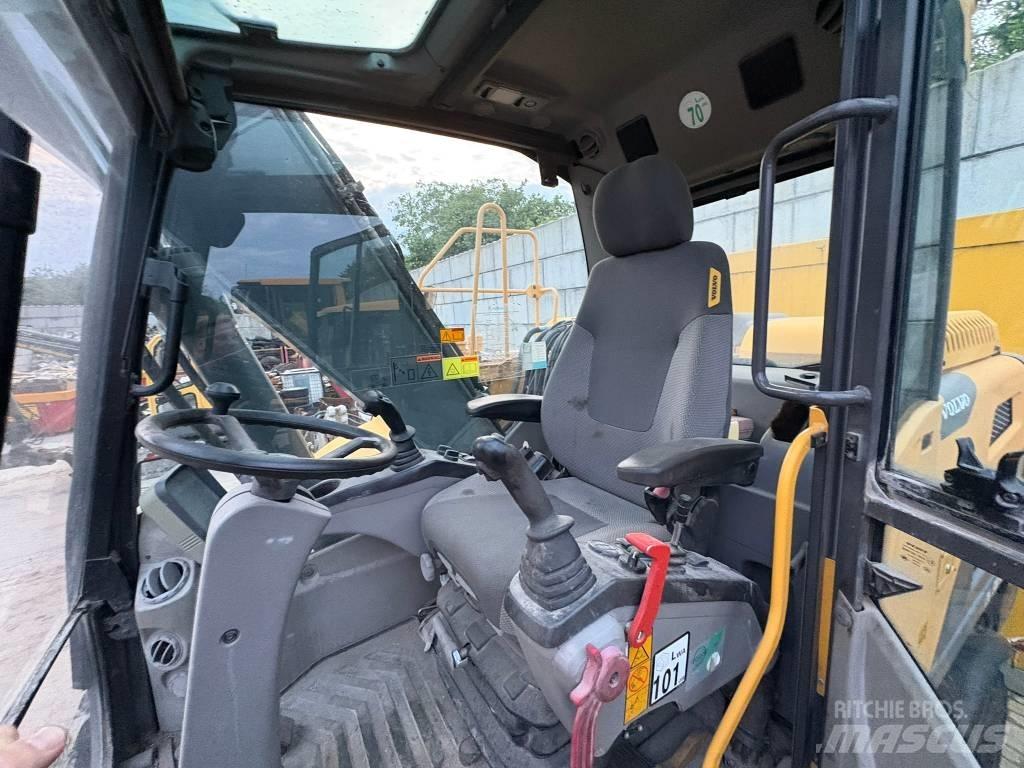 Volvo EW 160 D Excavatoare cu roti
