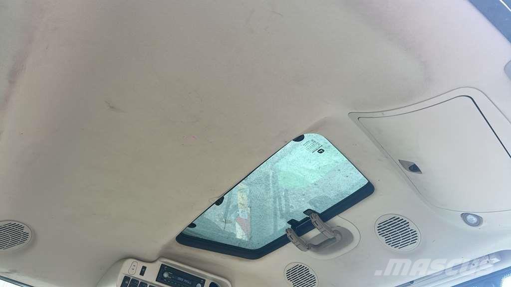 John Deere 6215R Tractoare