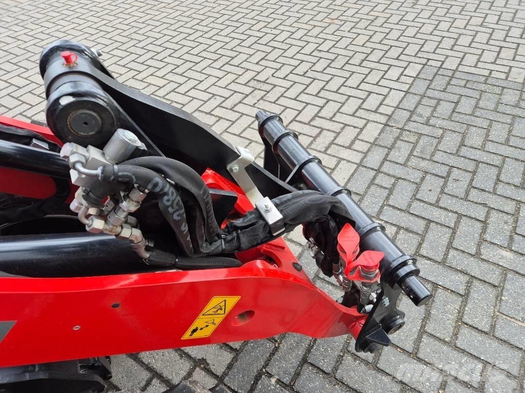 Manitou MLA 3-25 H Mini incarcatoare