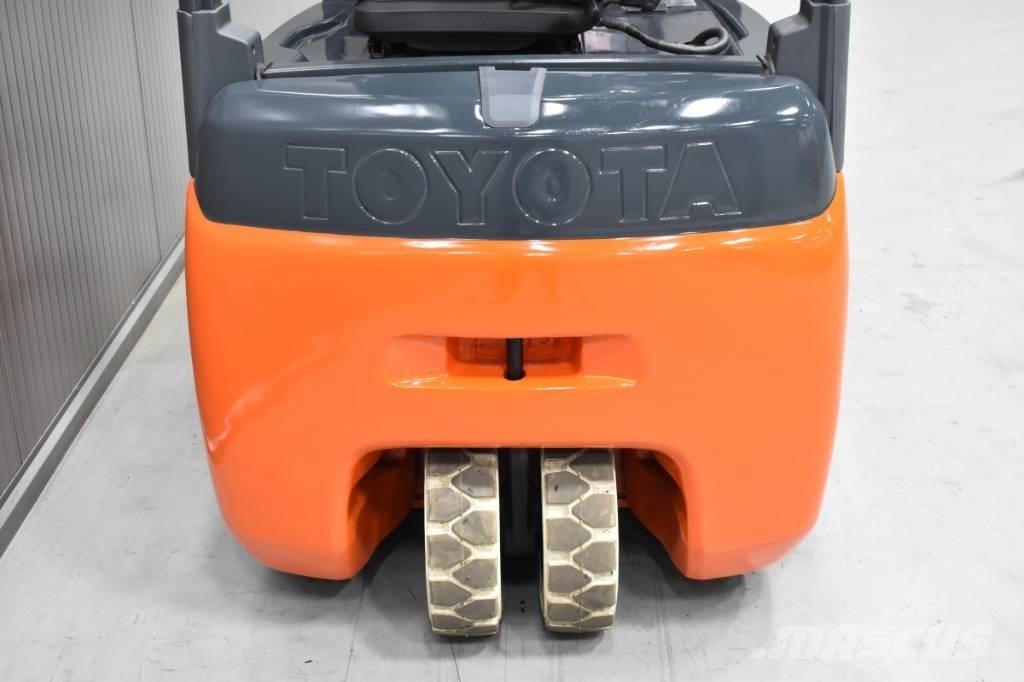 Toyota 8FBET16 Stivuitor electric