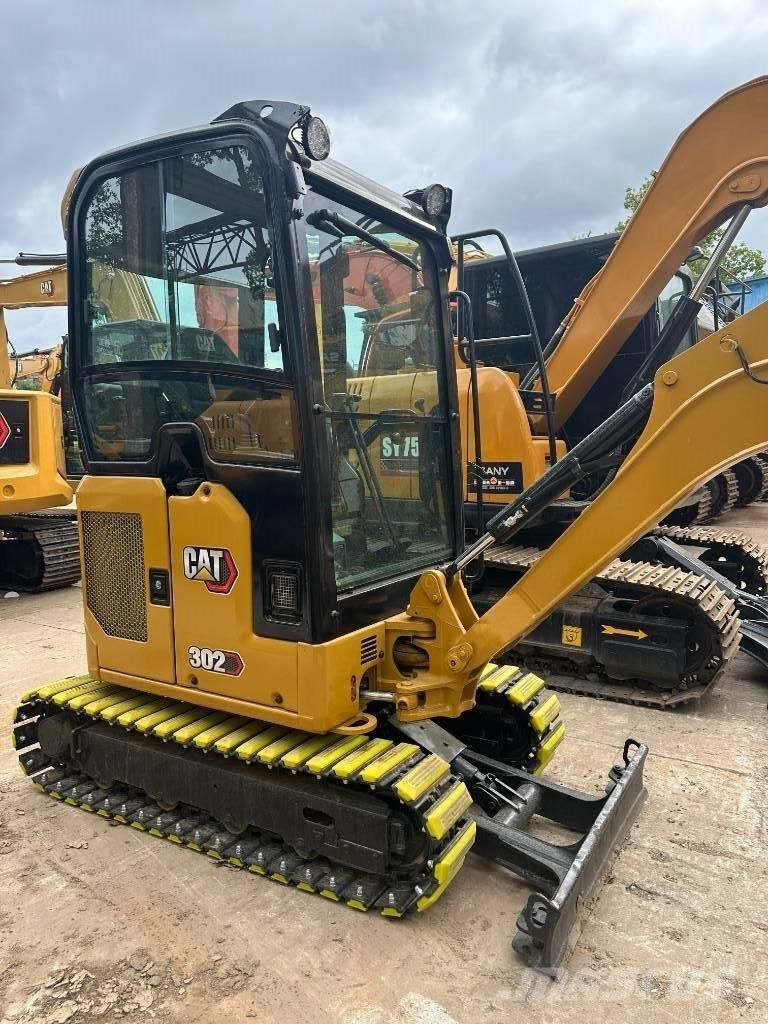 CAT 302 Mini excavatoare < 7t