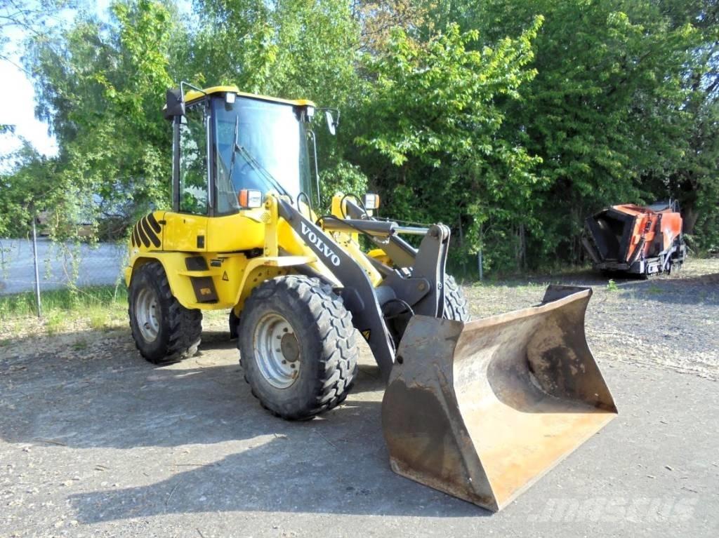 Volvo L 30 B-Z/X Incarcator pe pneuri