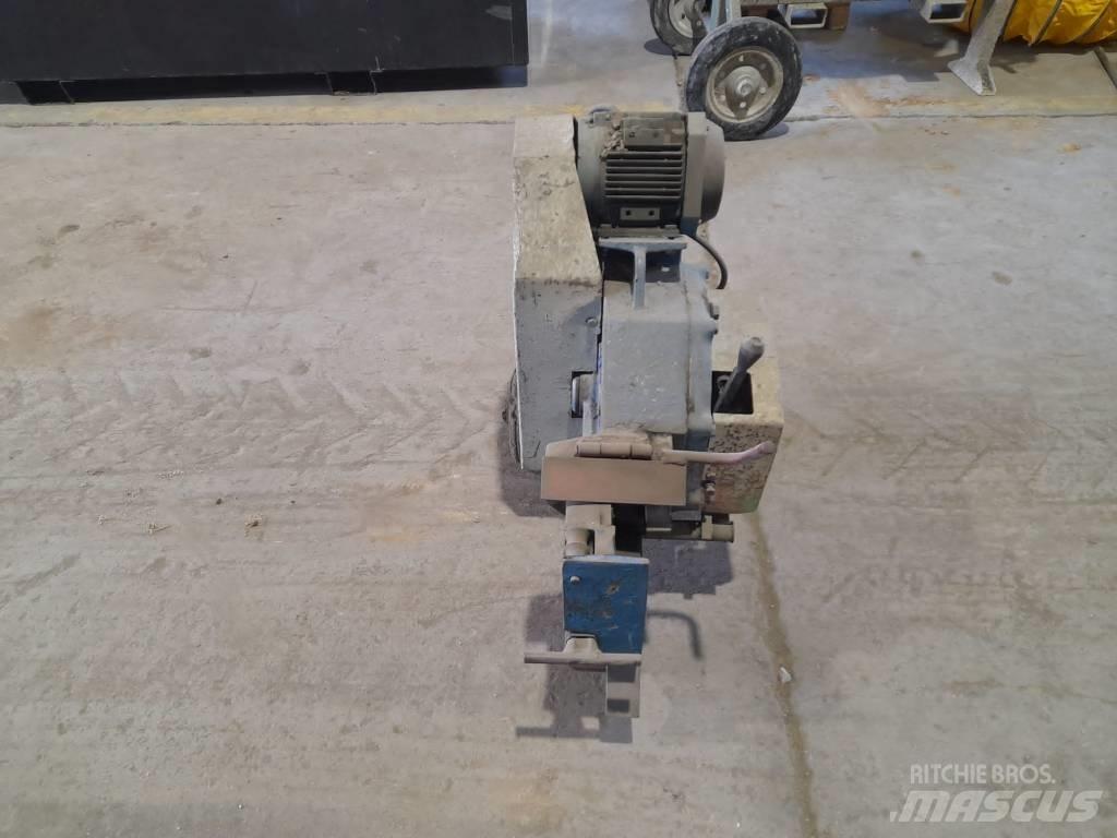 Alba C32L Utilaje construcții - Altele