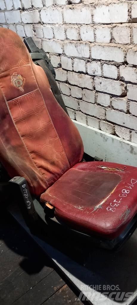 DAF XF 95.    1700022 Cabine si interior