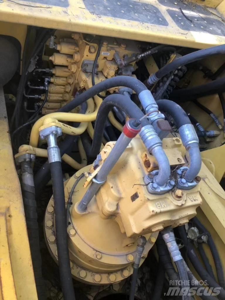 Komatsu PC 490 LC-10 Excavatoare pe șenile
