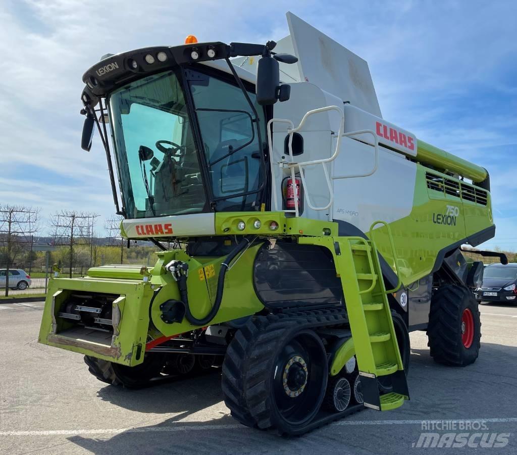 CLAAS Lexion 750 TT Combine de secerat
