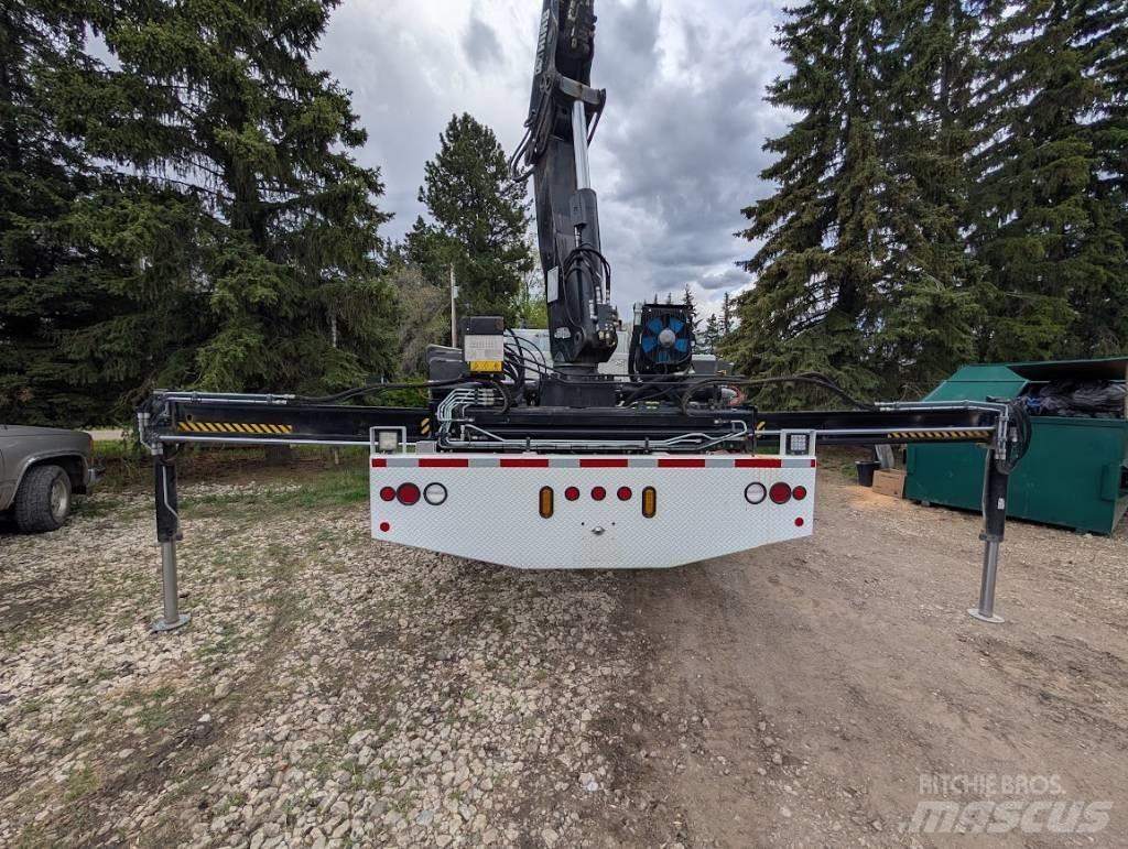 International 7500 Camioane cu macara