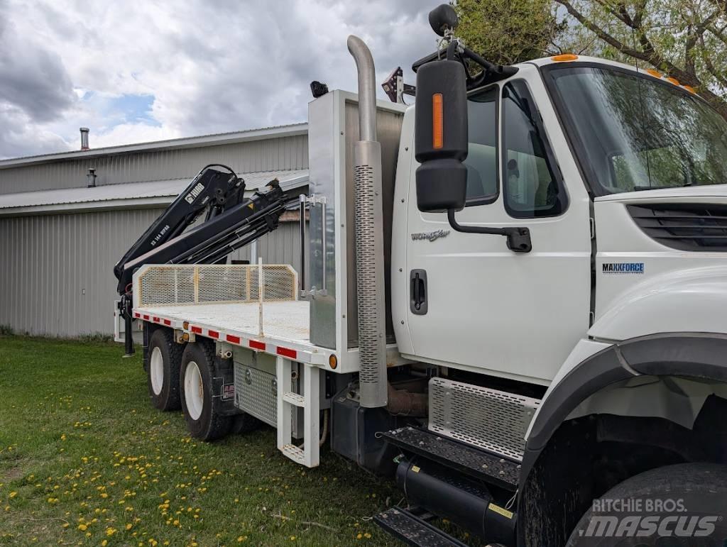 International 7500 Camioane cu macara