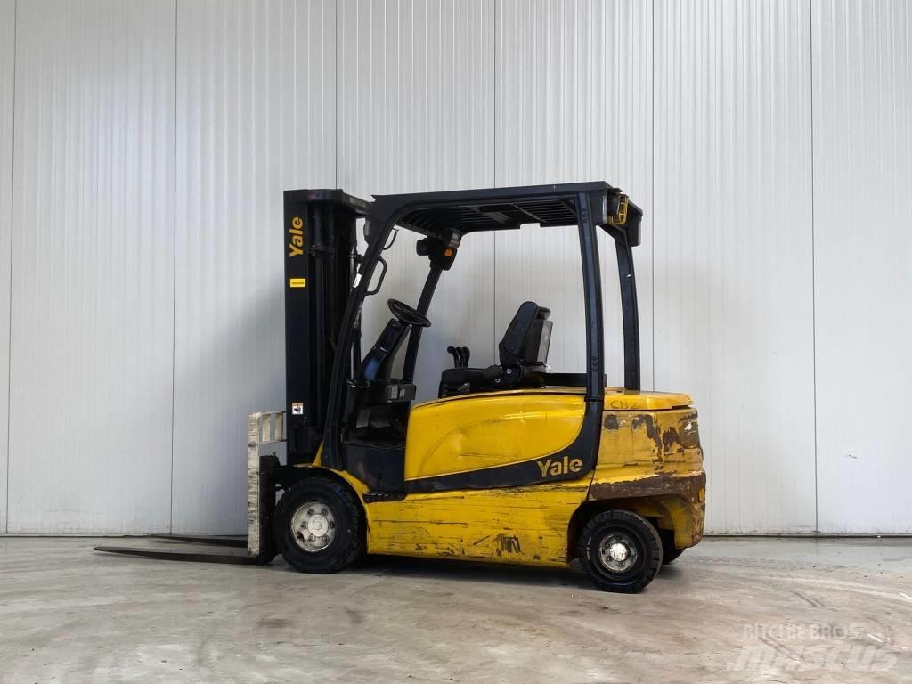 Yale ERP35VL Stivuitor electric