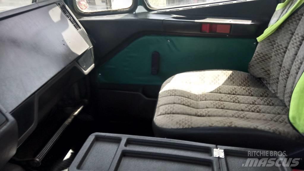 Mercedes-Benz 3538 Autobasculanta