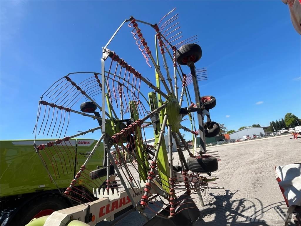 CLAAS LINER 2700 Utilaj de răvăşit fân