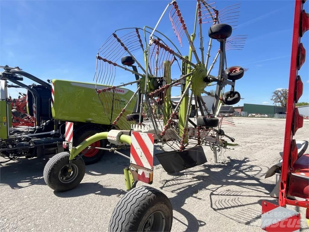 CLAAS LINER 2700 Utilaj de răvăşit fân