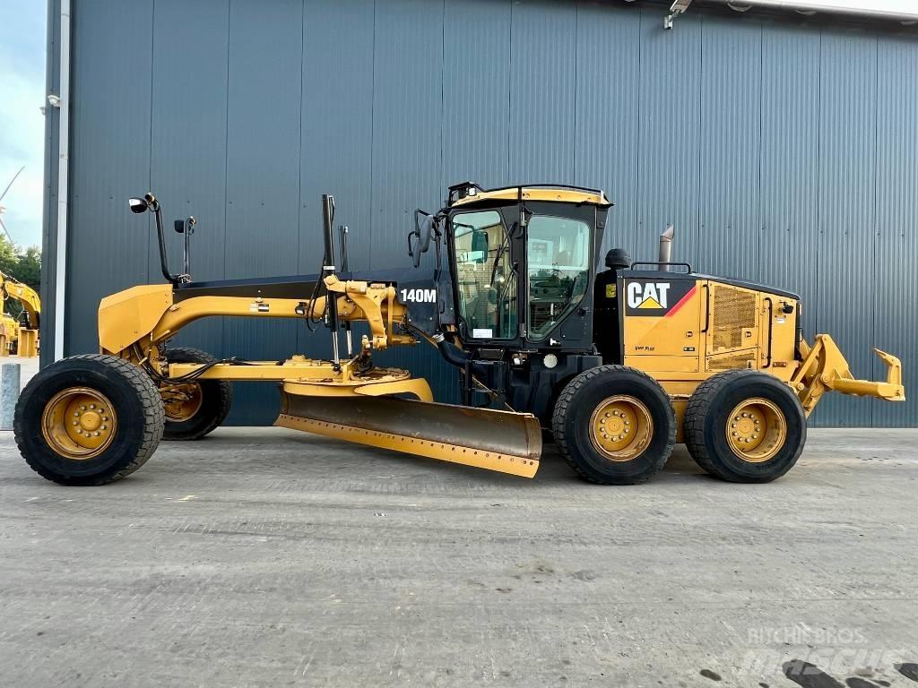 CAT 140M Gredere
