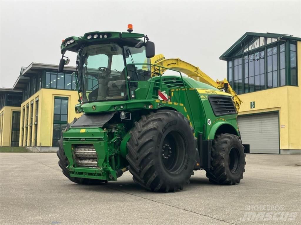 John Deere 9800i Forajere cu autopropulsare