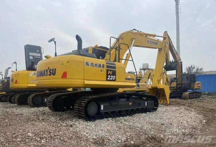 Komatsu 220-8K Excavatoare pe șenile
