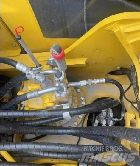 Komatsu 220-8K Excavatoare pe șenile

