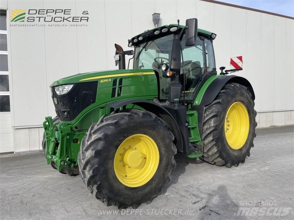 John Deere 6250R Tractoare