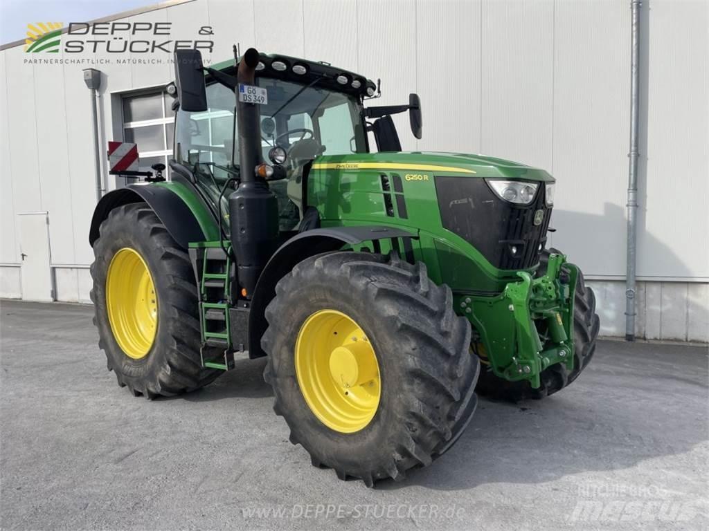 John Deere 6250R Tractoare