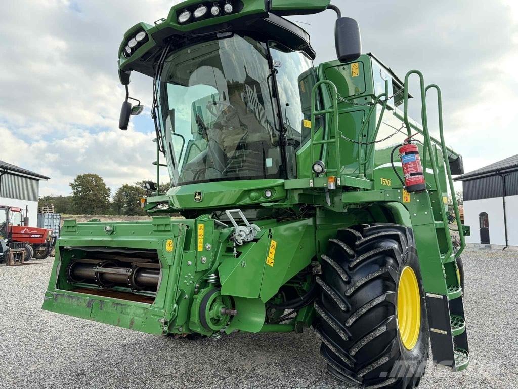 John Deere T 670 i Combine de secerat